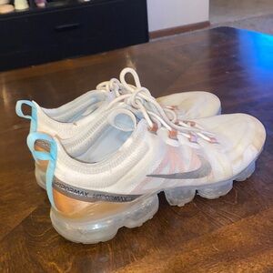 Women’s vapor max